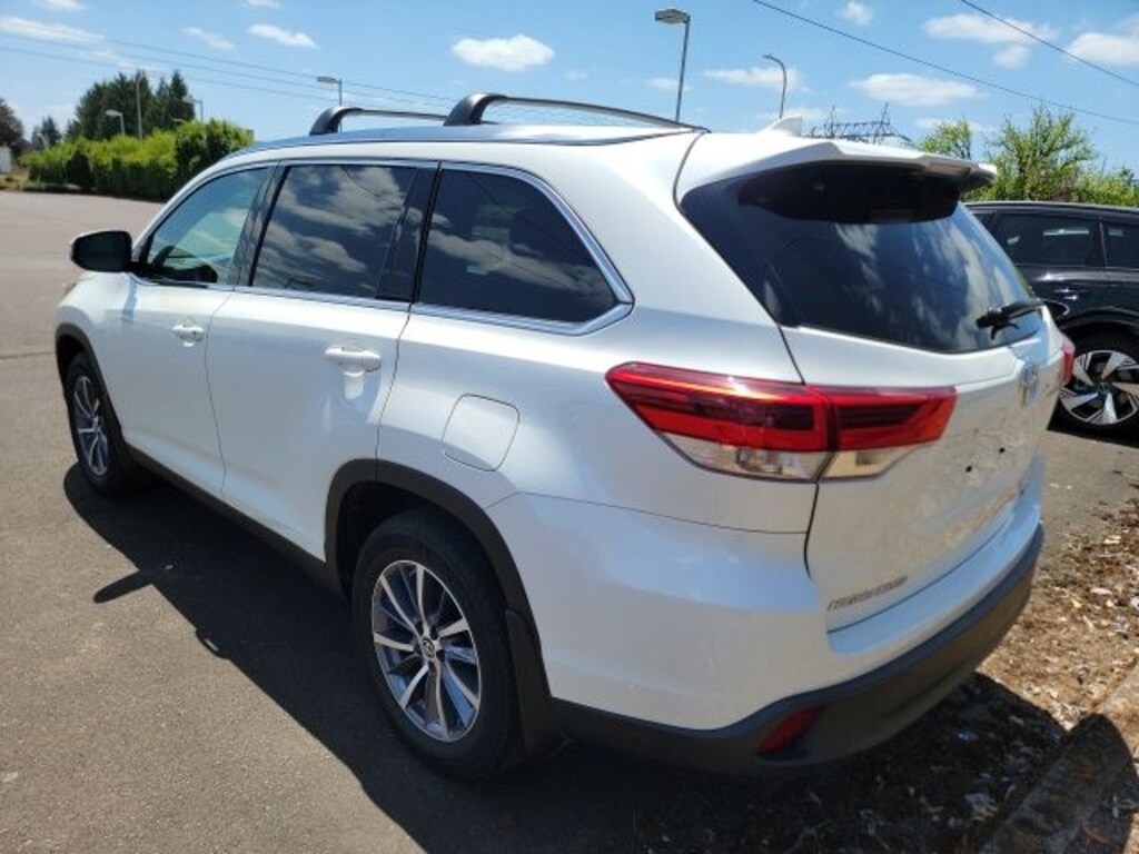 Used 2019 Toyota Highlander XLE SUV