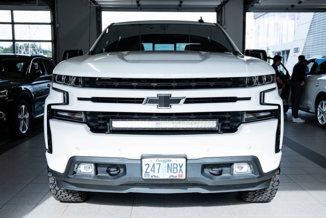 Used 2020 Chevrolet Silverado 1500 RST with VIN 3GCUYEED8LG283895 for sale in Wilsonville, OR