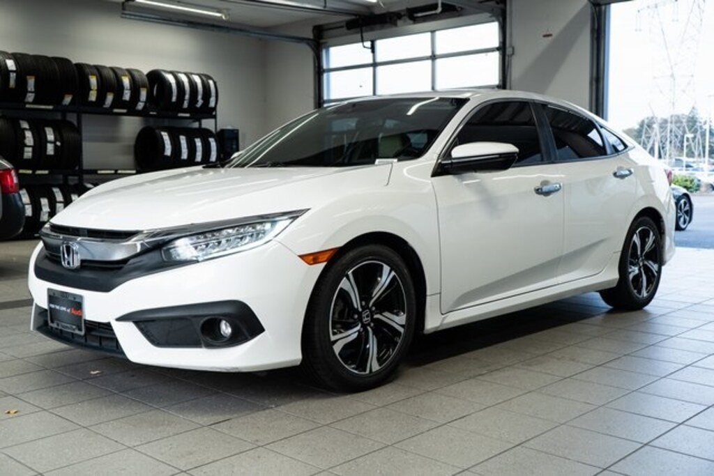 Used 2018 Honda Civic Touring Sedan