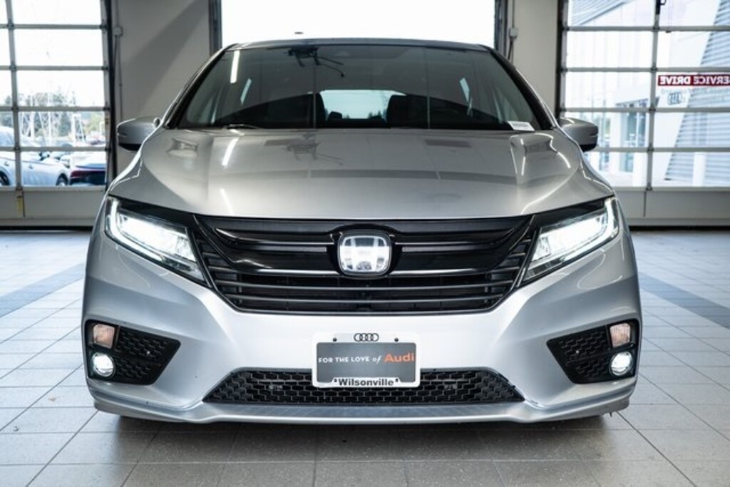 Used 2019 Honda Odyssey Touring Minivan/Van