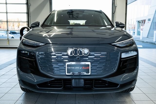 2025 Audi Q6 E-tron Premium Plus photo 2