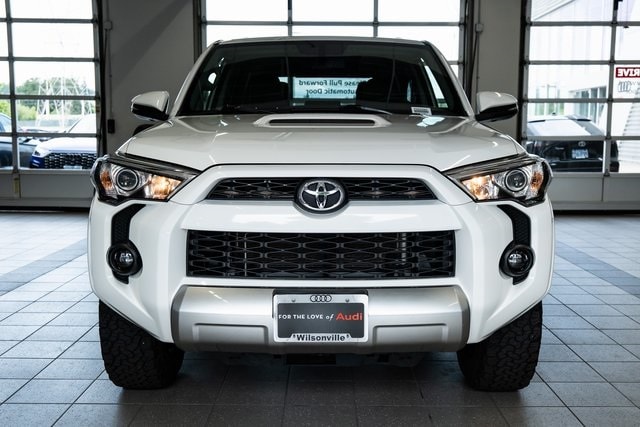 Used 2018 Toyota 4Runner Off-Road Premium with VIN JTEBU5JR3J5604861 for sale in Wilsonville, OR