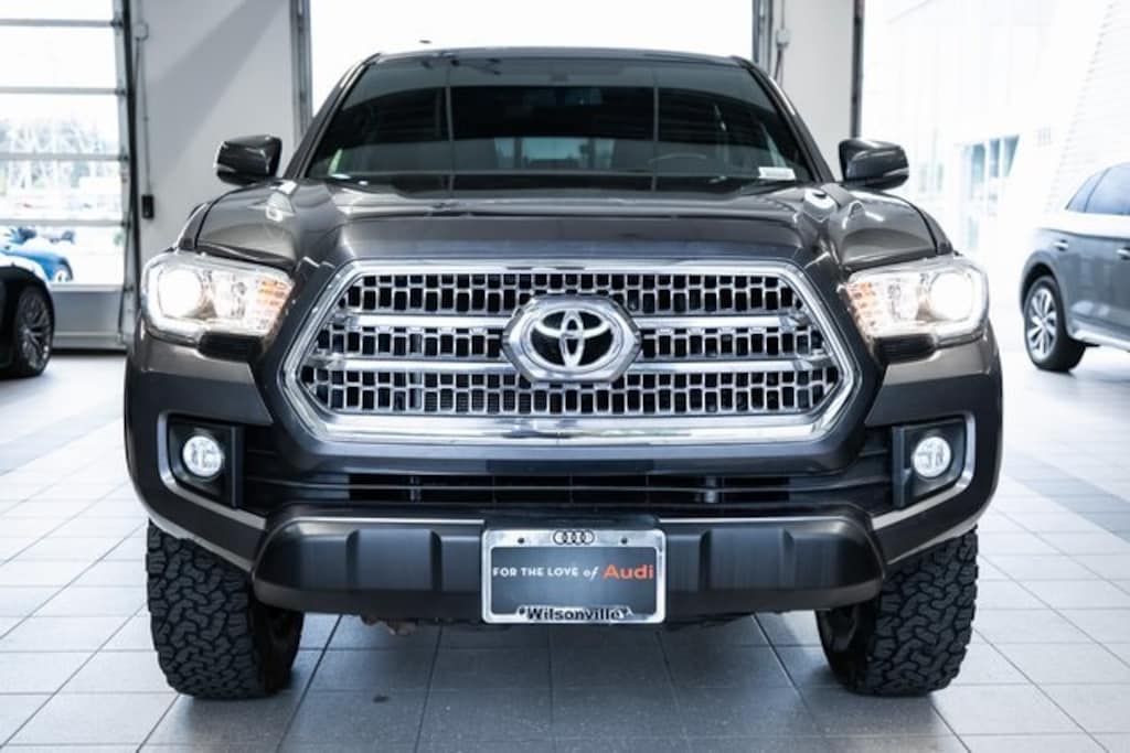 Used 2016 Toyota Tacoma TRD Off-Road Truck