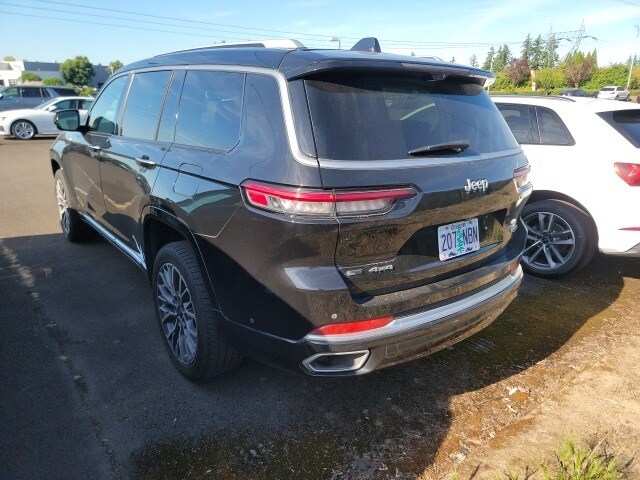 2021 Jeep Grand Cherokee L Summit Reserve photo 3