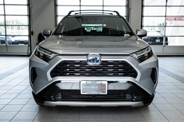 Used 2022 Toyota RAV4 SE with VIN JTM16RFVXND068610 for sale in Wilsonville, OR