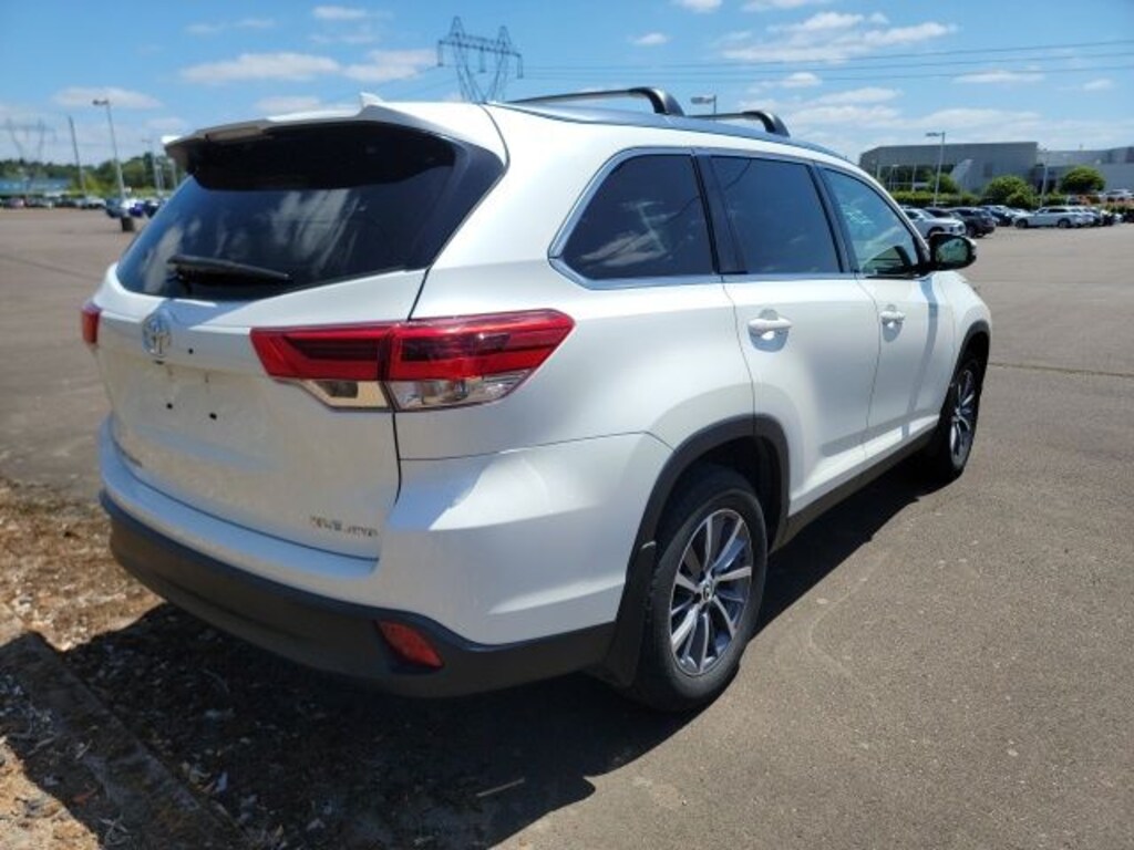 Used 2019 Toyota Highlander XLE SUV