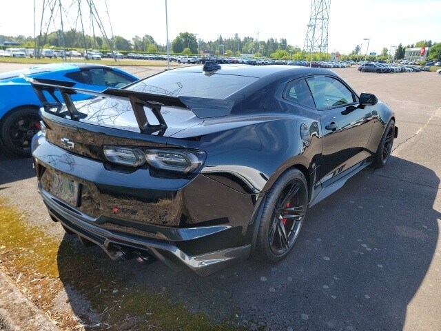Used 2021 Chevrolet Camaro ZL1 with VIN 1G1FK1R6XM0139083 for sale in Wilsonville, OR