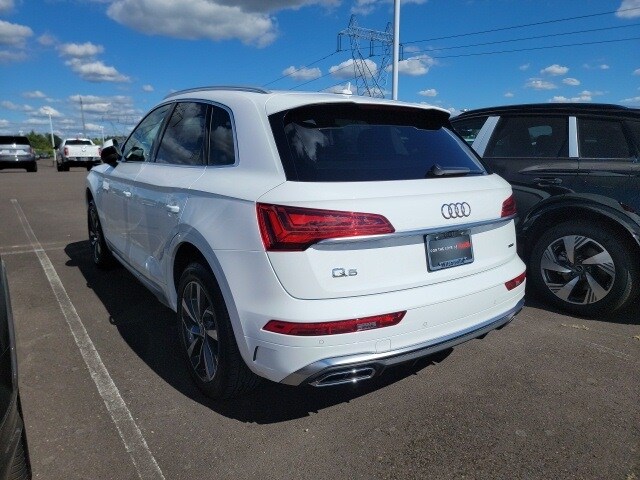 2022 Audi Q5 45 S line Premium Plus photo 3