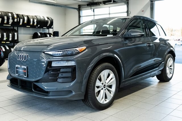 2025 Audi Q6 E-tron Premium Plus photo 3
