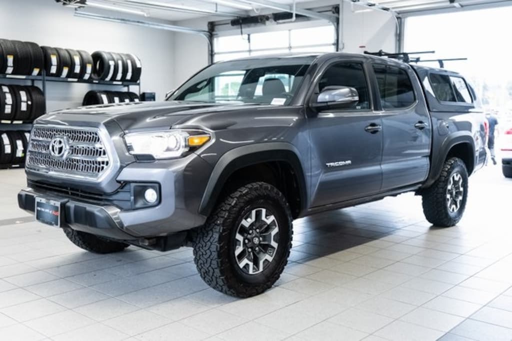 Used 2016 Toyota Tacoma TRD Off-Road Truck