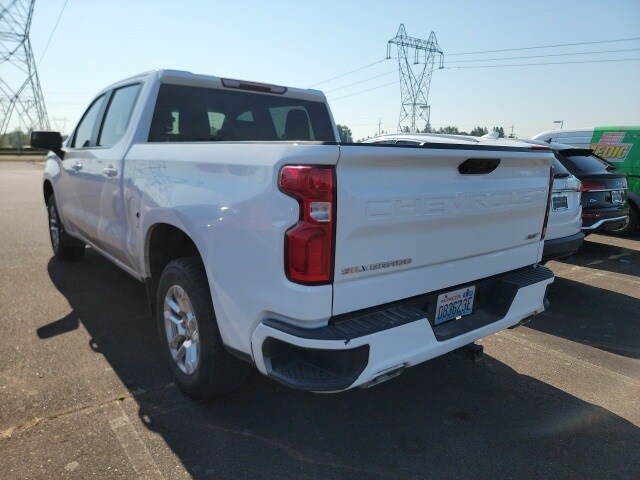 2022 Chevrolet Silverado 1500 RST photo 3