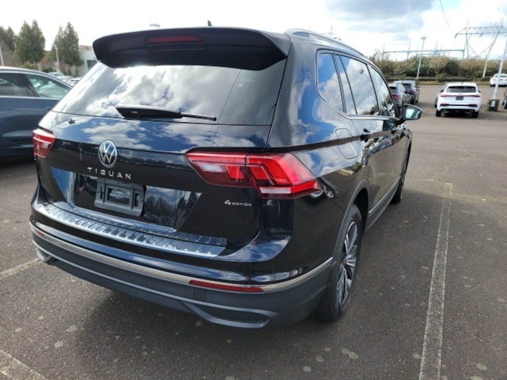 Used 2024 Volkswagen Tiguan 2.0T Wolfsburg Edition SUV