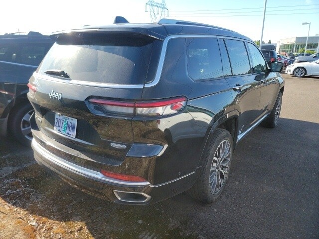 2021 Jeep Grand Cherokee L Summit Reserve photo 2