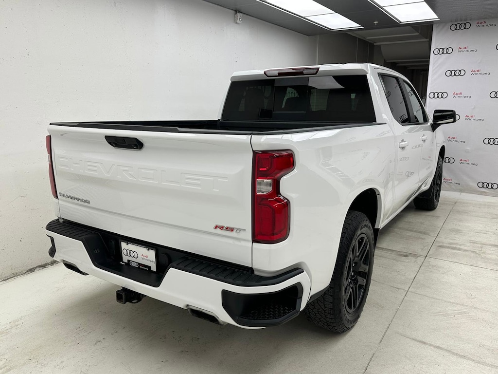 Used 2023 Chevrolet RST | Heated Seats | Z71 Off Road | 5.3L V8 Truck Crew Cab