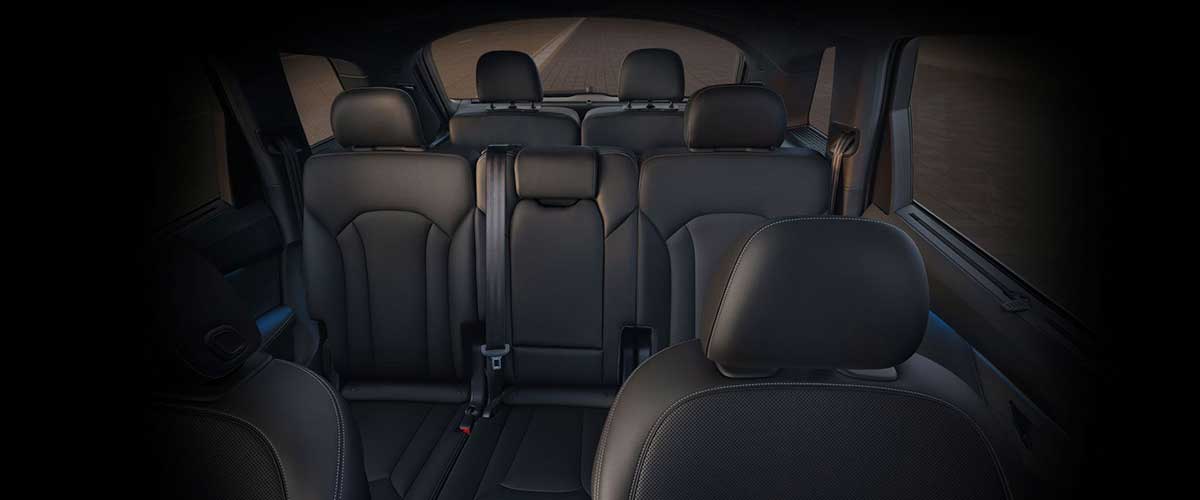 Audi Q7 interior seating