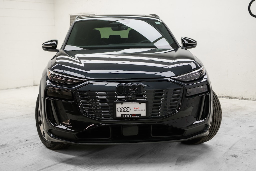 Certified 2025 Audi Technik | Black Optics | Comfort Interior Package SUV