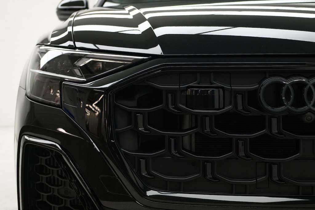 Certified 2024 Audi Technik | 4 Wheel Steering | Black Optics | 22 Rim SUV