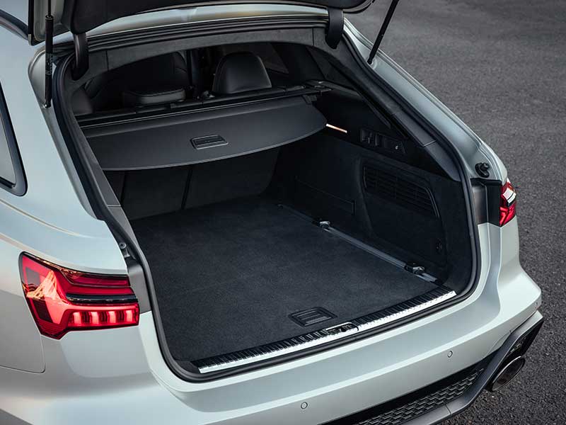 2024 Audi RS 6 Avant Performance trunk