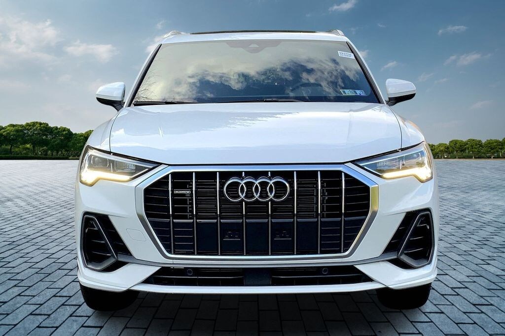 New 2025 Audi Q3 Premium SUV