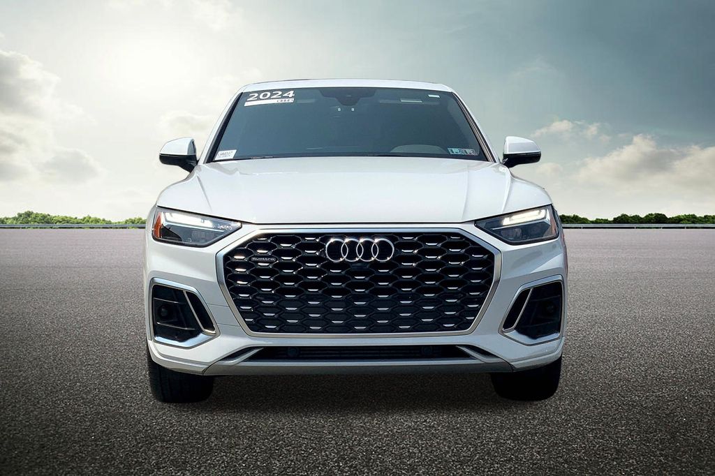 2024 Audi Q5 Sportback 45 S line Premium photo 3