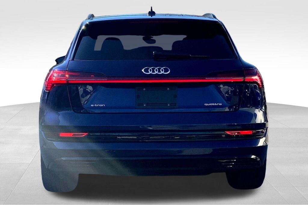 Used 2022 Audi e-tron Premium SUV