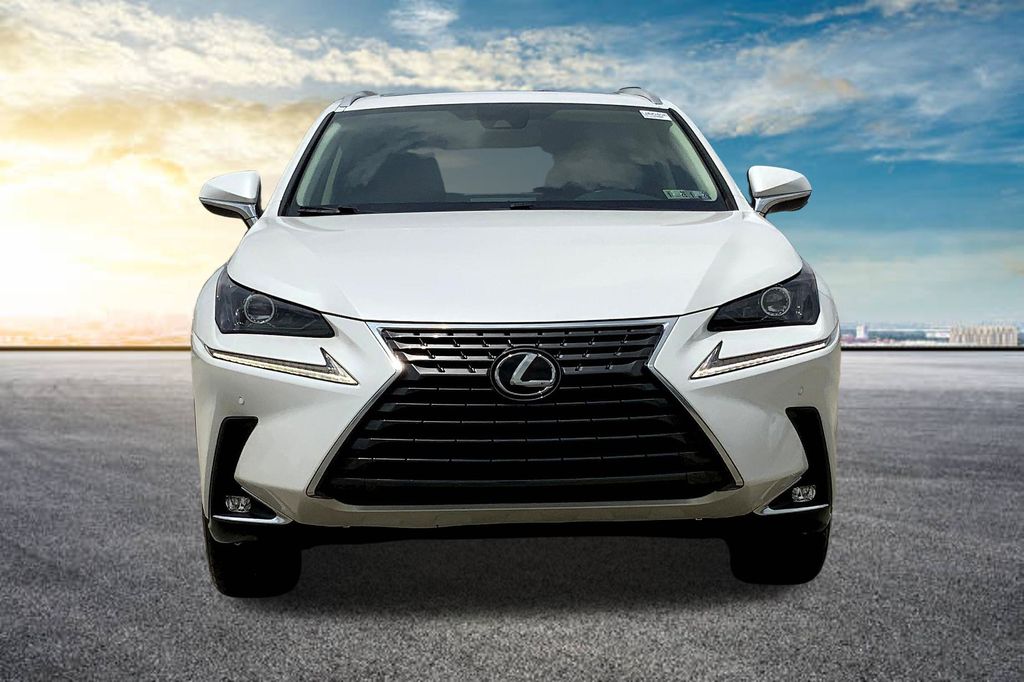 2021 Lexus NX 300 photo 3