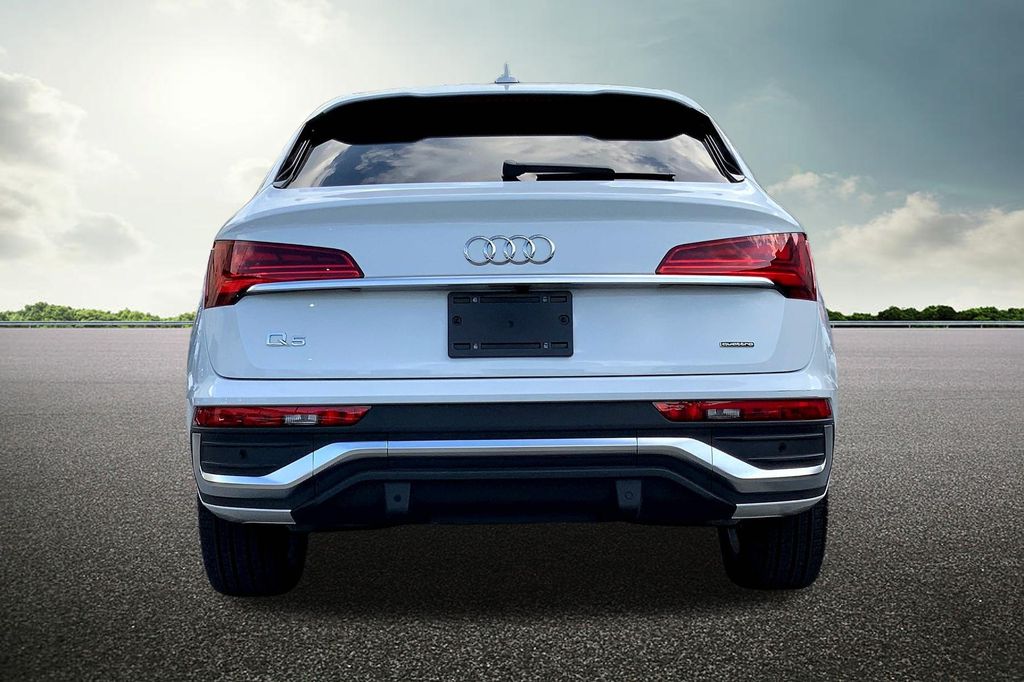 2024 Audi Q5 Sportback 45 S line Premium Plus photo 4
