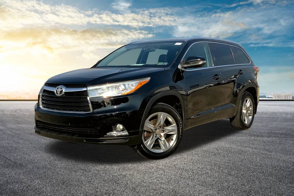 2015 Toyota Highlander Limited photo 2