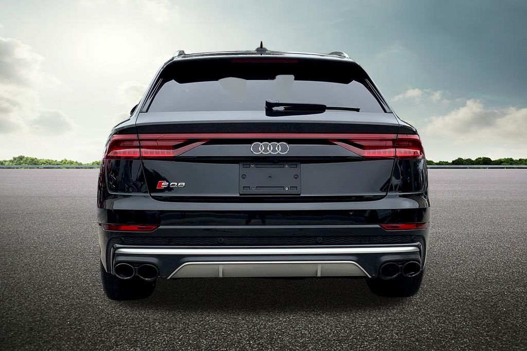 2023 Audi SQ8 Prestige photo 4
