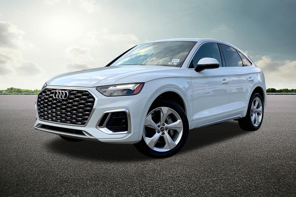 2024 Audi Q5 Sportback 45 S line Premium Plus photo 2