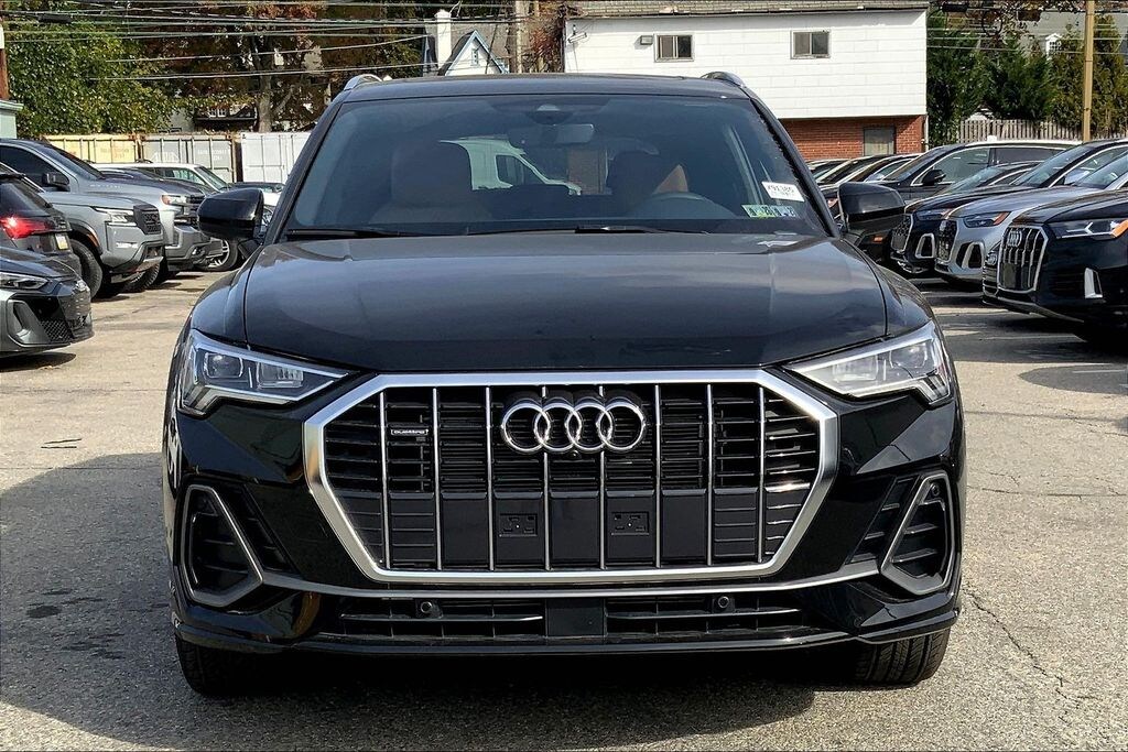 New 2025 Audi Q3 Premium Plus SUV