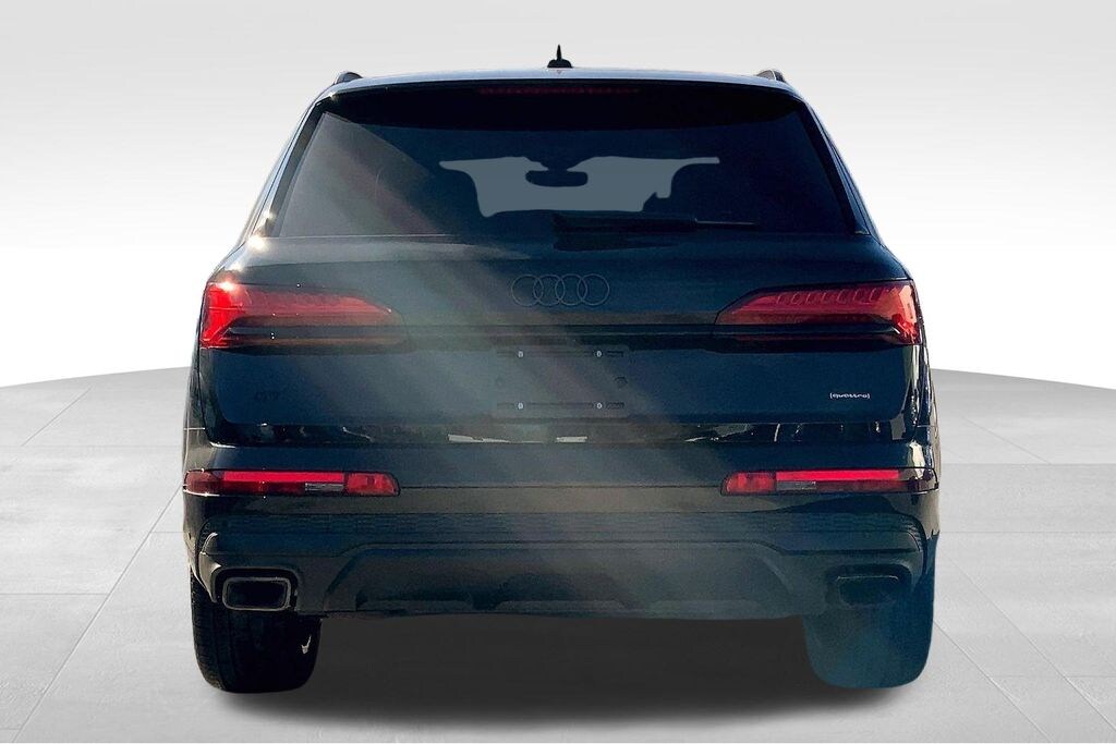 New 2026 Audi Q7 45 Premium SUV