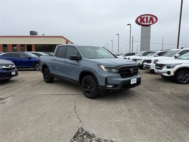 2025 Honda Ridgeline Black Edition's photo