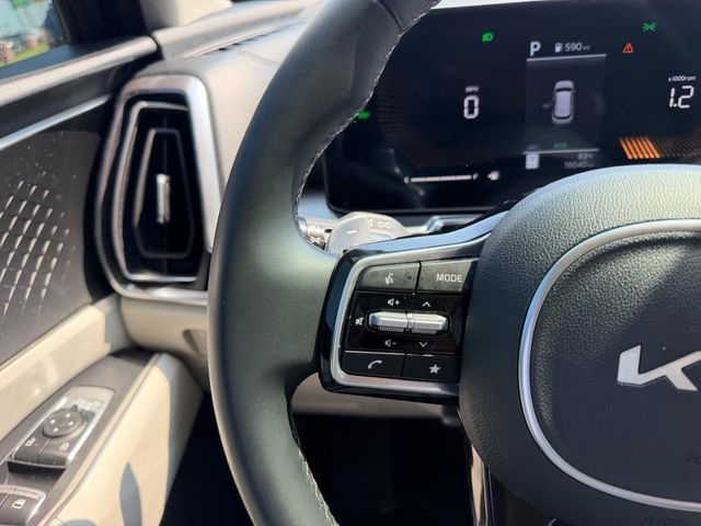 2025 Kia Sorento EX Hybrid - Photo 12