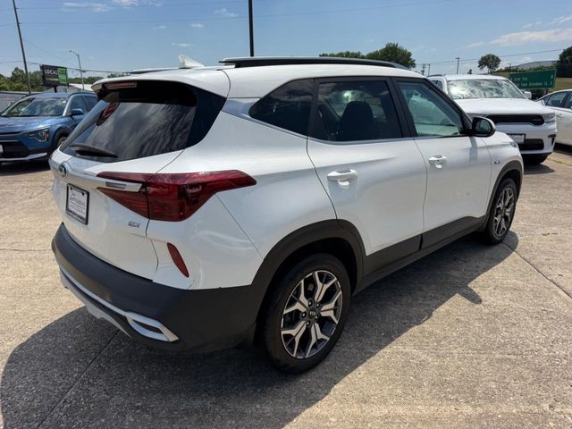 2021 Kia Seltos EX - Photo 3