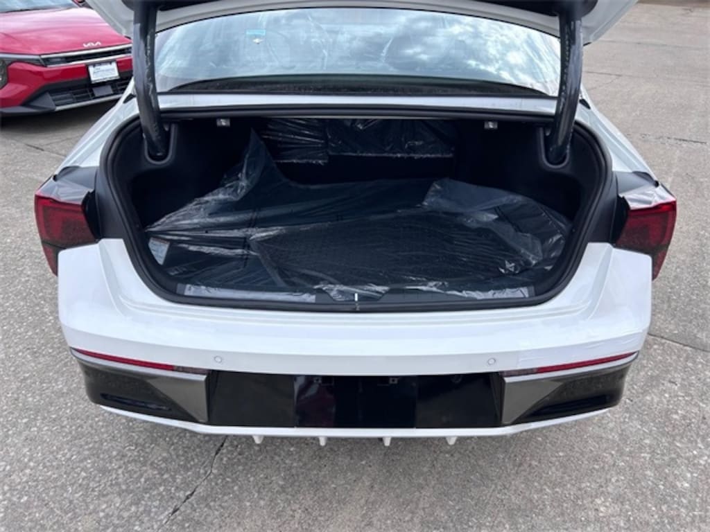 New 2025 Kia K5 LXS Sedan