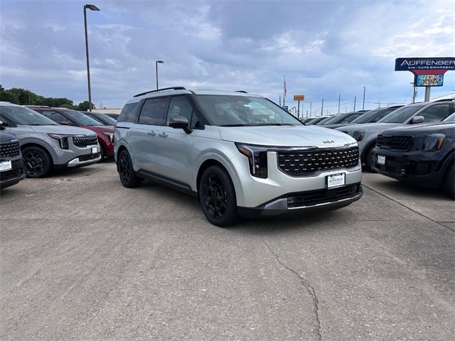 2026 Kia Carnival SX's photo