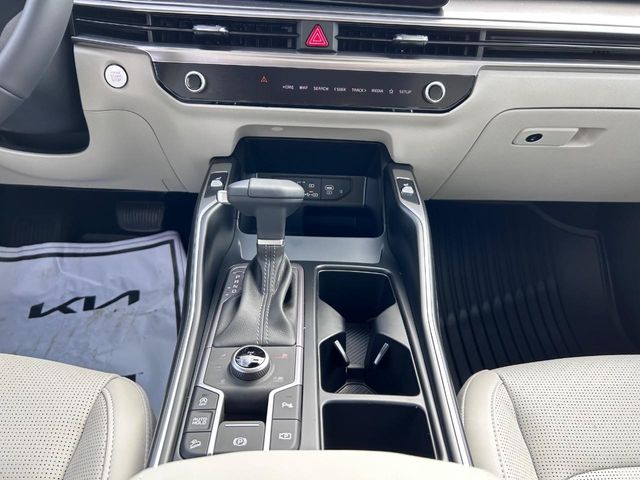 2025 Kia Sorento S - Photo 16