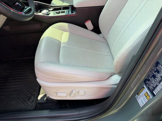 2025 Kia Sorento EX Hybrid - Photo 19