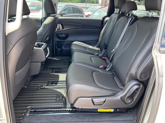 2026 Kia Carnival SX - Photo 8
