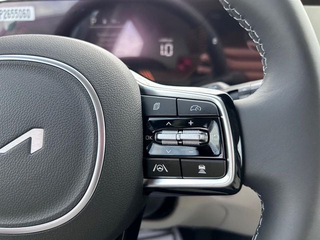 2025 Kia Sorento S - Photo 13
