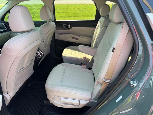 2025 Kia Sorento EX Hybrid - Photo 9