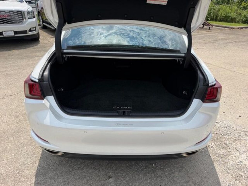 Used 2021 Lexus ES 350 Sedan