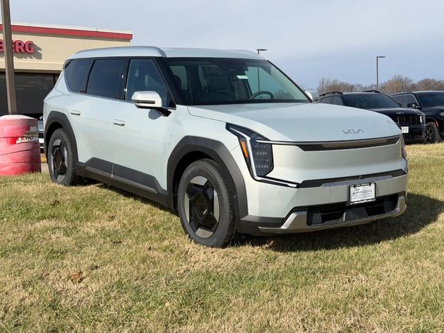 2026 Kia EV9 Wind AWD's photo