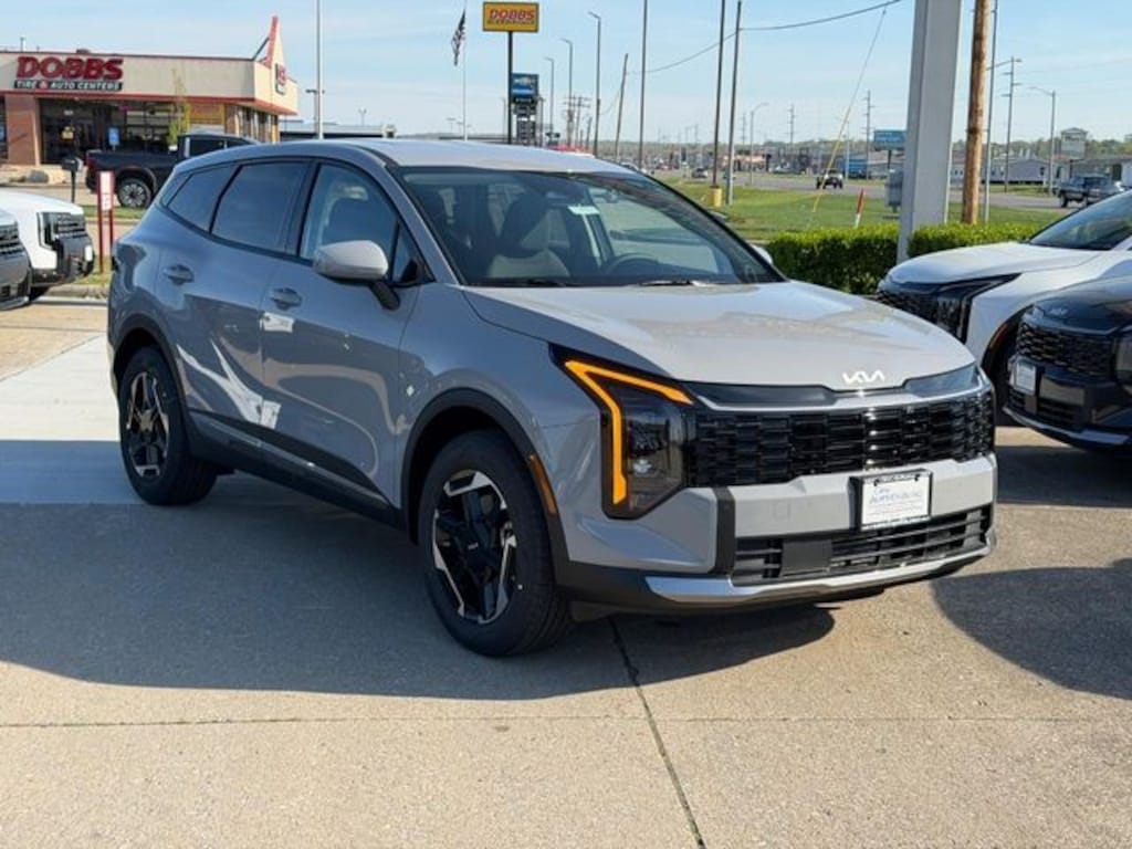 New 2026 Kia Sportage Hybrid S SUV