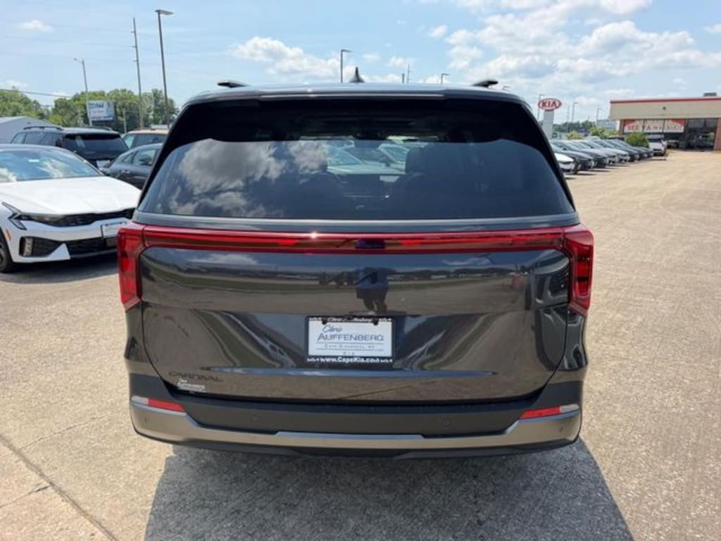 New 2026 Kia Carnival SX Van Passenger Van