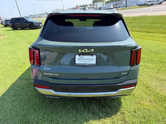 2025 Kia Sorento EX Hybrid - Photo 4