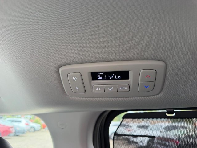 2026 Kia Carnival EX - Photo 10