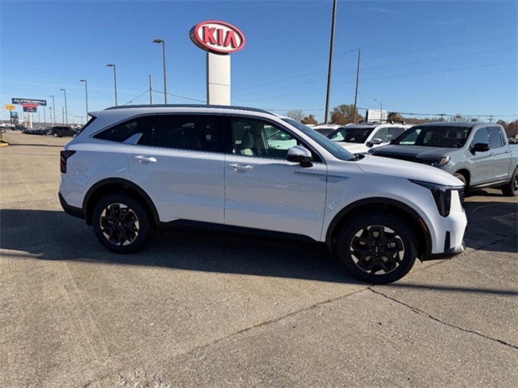 New 2026 Kia Sorento S SUV
