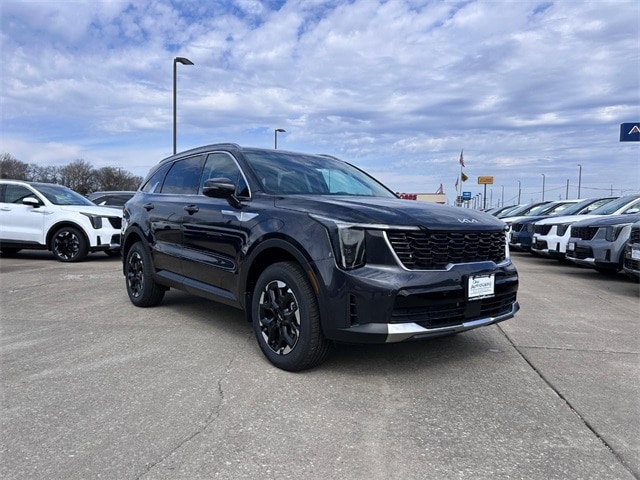 2025 Kia Sorento S's photo